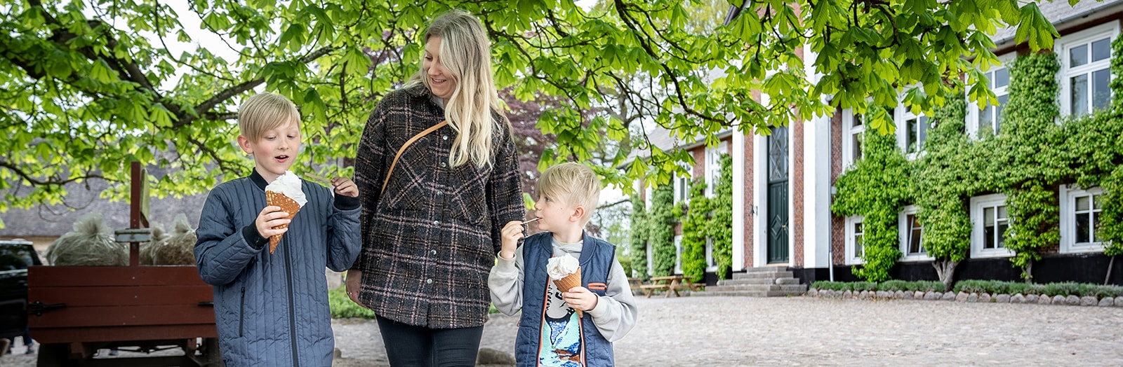 Lokal Puljeinvest er en enkel og nem løsning for dig, der vil investere din pensionsopsparing eller dit barns børneopsparing i værdipapirer