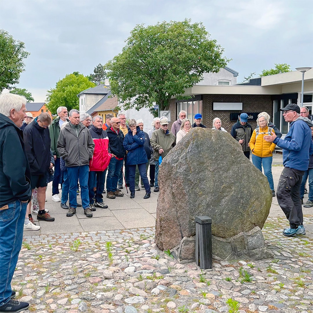 Hou Lokalhistoriske Arkiv inviterer på byvandringer, hvor man kan lære om det gamle fiskelejes historie.