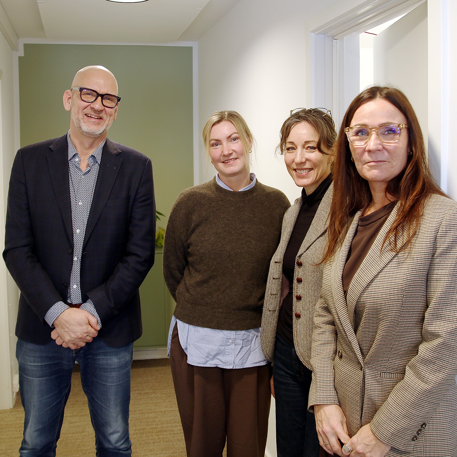 Områdedirektør Marlene Bay Møller besøger Center for Ludomani i forbindelse med en donation på 150.000 kr.